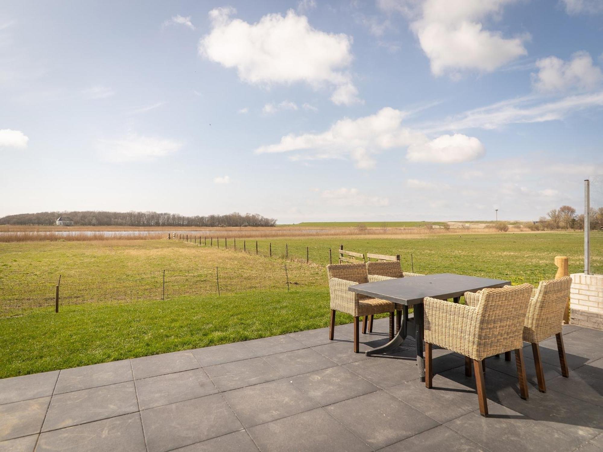 Fantastic Bungalow On Texel De Cocksdorp  Exteriör bild
